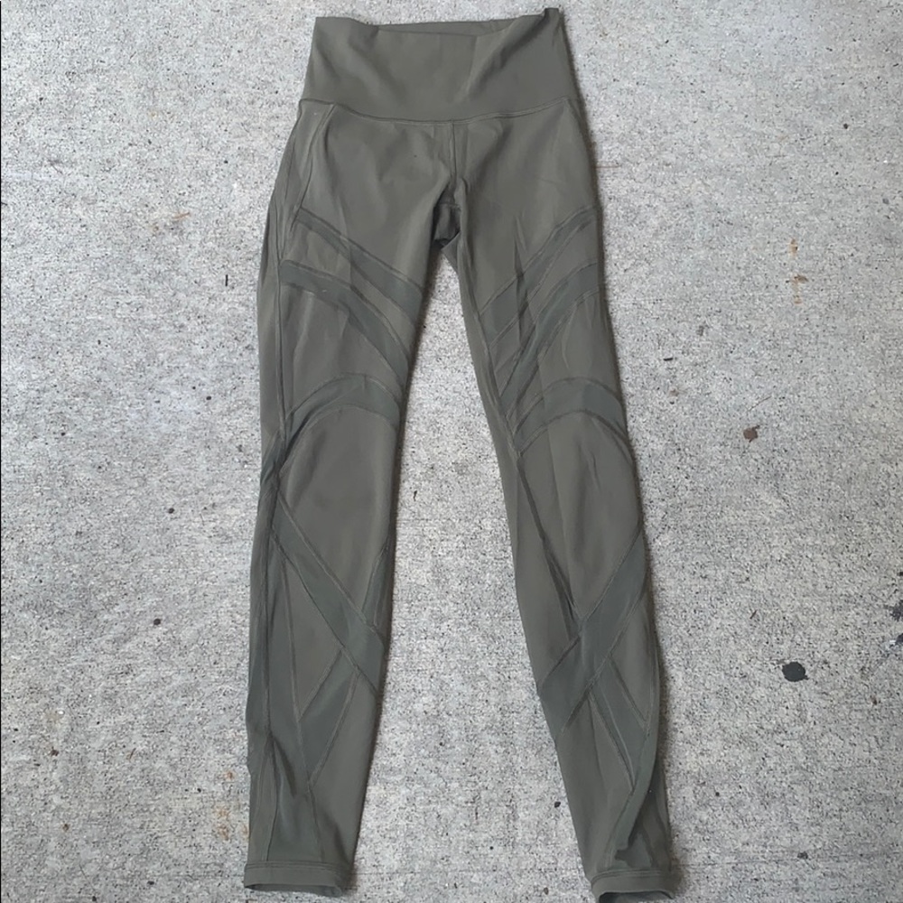 Lululemon Wunder Under Hi-Rise Tight Mesh - EUC 4